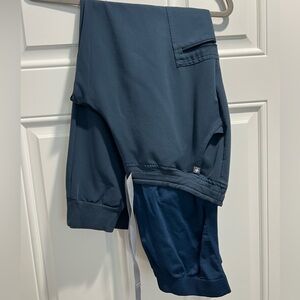 FIGS Zamora Maternity jogger scrub pant